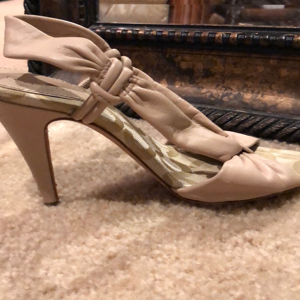 Coach heels - Picture 3 of 3